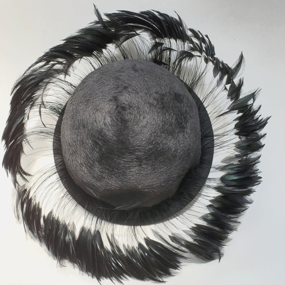 BRIGITTE Red'g Body Italian Michael Terre Black Mohair Feather Hat Vintage MINT